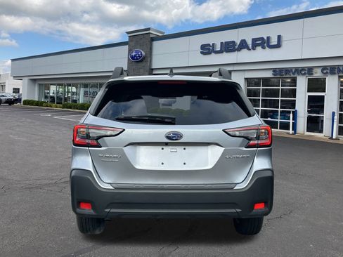 Certified 2025 Subaru Outback Premium image 6