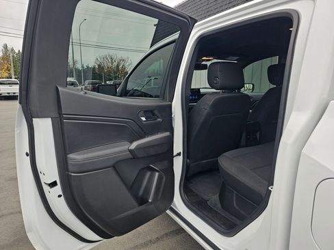 Used 2023 Chevrolet Colorado LT w/ LT Convenience Package II image 19