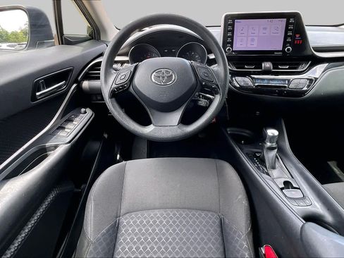 Used 2021 Toyota C-HR LE FWD image 6