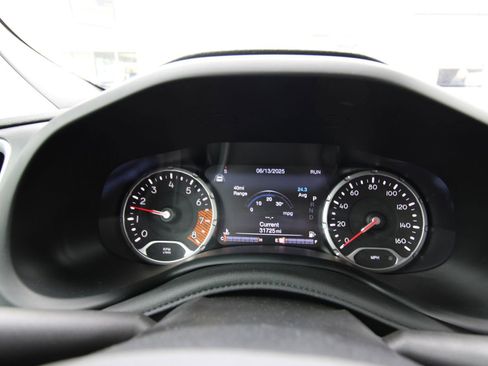 Used 2021 Jeep Renegade Latitude w/ Convenience Group image 14