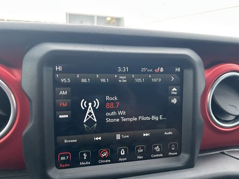 Certified 2018 Jeep Wrangler Unlimited Rubicon image 29