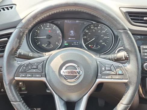 Used 2020 Nissan Rogue SV w/ Sun & Sound Touring Package FWD image 19