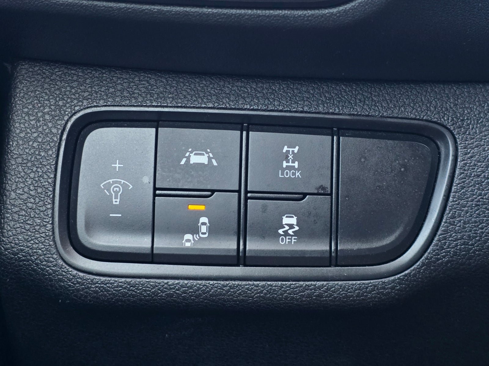 Used 2019 Hyundai Santa Fe SE AWD/4WD image 21