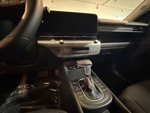 Used 2025 Hyundai Kona SEL image 41