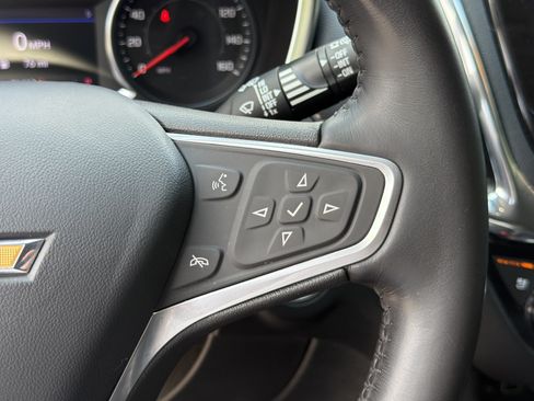 Used 2022 Chevrolet Equinox Premier FWD image 26