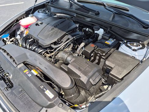 Used 2025 Hyundai Sonata SEL FWD image 37