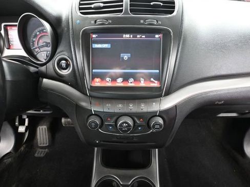 Used 2016 Dodge Journey Crossroad w/ Popular Equipment Group AWD/4WD image 32