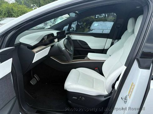 Used 2023 Tesla Model X AWD/4WD image 10