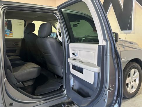 Used 2009 Dodge Ram 1500 Truck SLT image 14