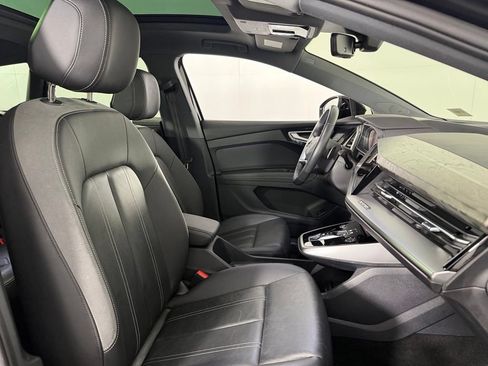 Used 2024 Audi Q4 e-tron Prestige w/ Black Optic Package AWD/4WD image 33