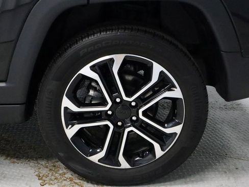 Used 2023 Jeep Compass Limited AWD/4WD image 18