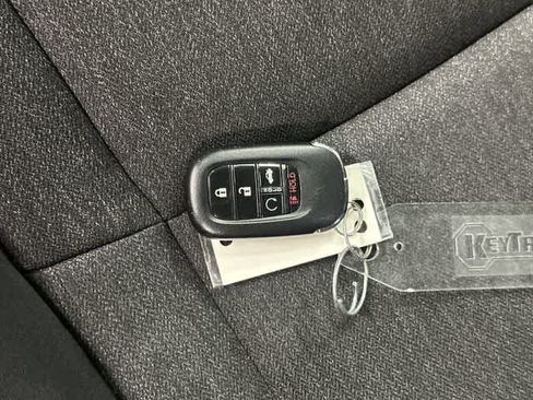 Used 2025 Honda Accord LX image 30