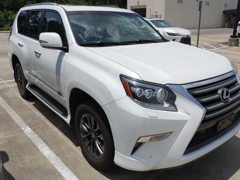 Used 2019 Lexus GX 460 Premium AWD/4WD image 3