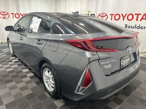 Used 2018 Toyota Prius Prime Plus image 5