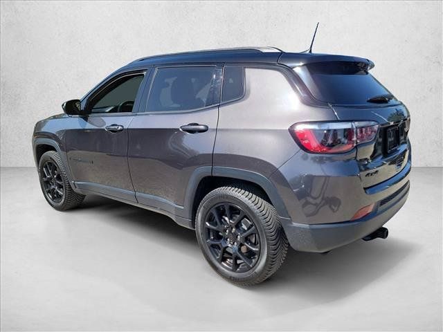 Used 2022 Jeep Compass Latitude AWD/4WD image 7