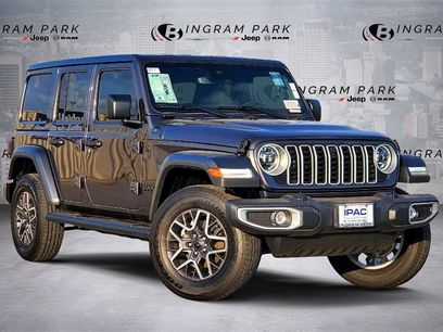 New 2025 Jeep Wrangler Sahara w/ Dual Top Group