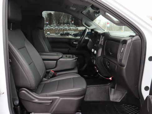 Used 2024 GMC Sierra 2500 Pro w/ Convenience Package image 14