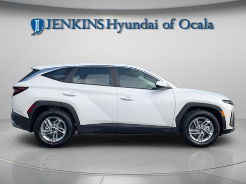 New 2026 Hyundai Tucson SE image 2
