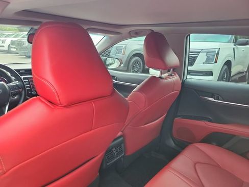 Used 2019 Toyota Camry XSE FWD image 11