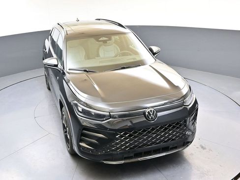 New 2026 Volkswagen Tiguan SE R-Line image 49