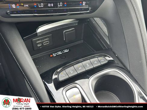 Used 2023 Buick Envision Avenir AWD/4WD image 32