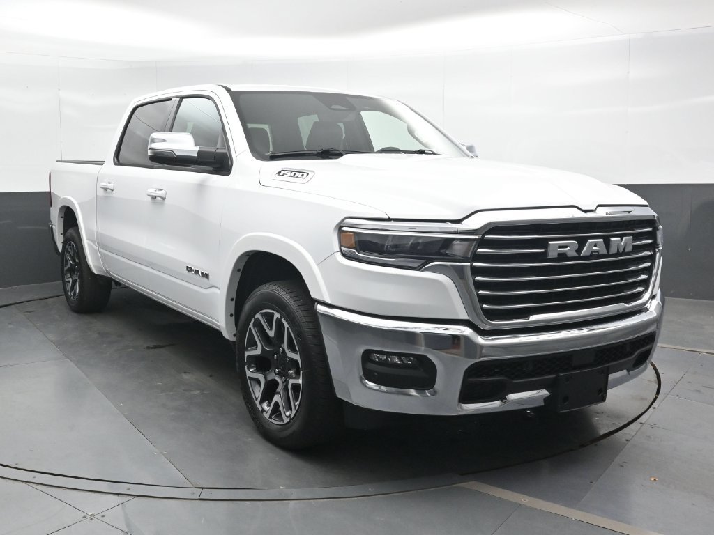 Used 2026 RAM 1500 Laramie AWD/4WD image 4