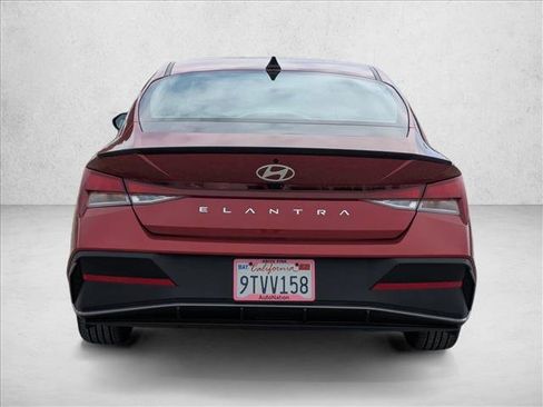 Certified 2025 Hyundai Elantra Sport FWD image 7