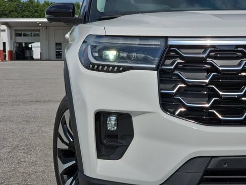 New 2026 Ford Explorer Platinum w/ LUX Leather Package AWD/4WD image 9