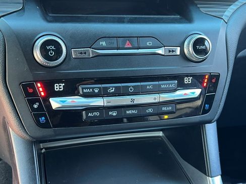 Certified 2020 Ford Explorer Limited image 22