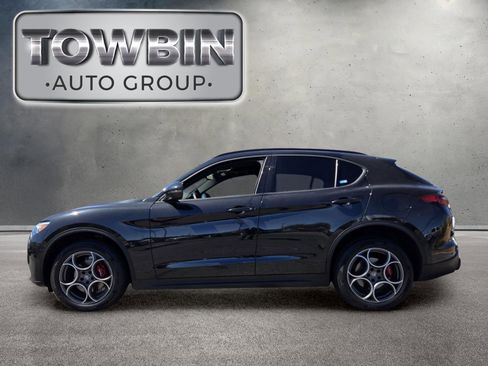 Used 2023 Alfa Romeo Stelvio Sprint AWD/4WD image 7