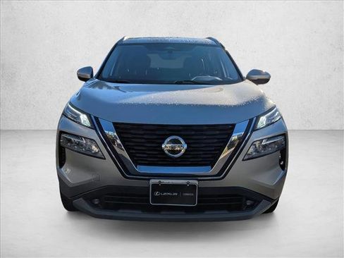 Used 2021 Nissan Rogue SL image 2