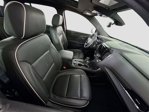 Certified 2023 Chevrolet Traverse Premier w/ Redline Edition image 25