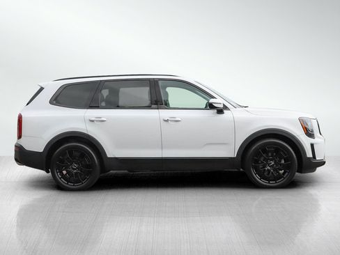 Used 2022 Kia Telluride SX w/ Nightfall Edition Package AWD/4WD image 6