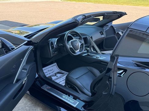 Used 2019 Chevrolet Corvette Grand Sport RWD image 2