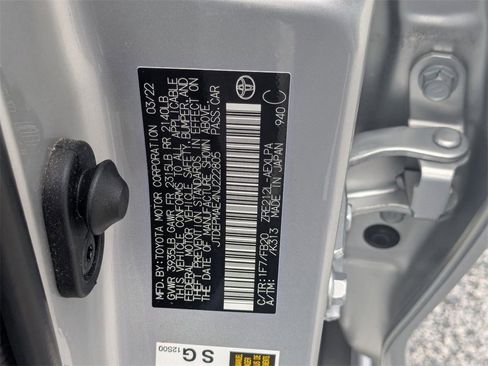 Used 2022 Toyota Corolla LE image 29