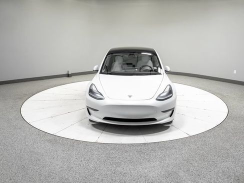 Used 2021 Tesla Model 3 Standard Range Plus RWD image 20