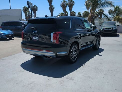 Used 2023 Hyundai Palisade Calligraphy FWD image 5