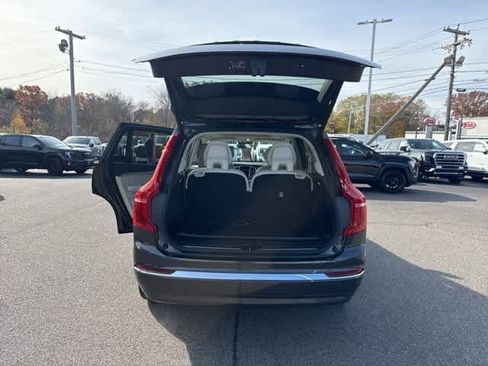 Used 2023 Volvo XC90 B6 Plus w/ Protection Package image 11