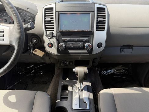 Used 2015 Nissan Xterra S w/ Value Package AWD/4WD image 12