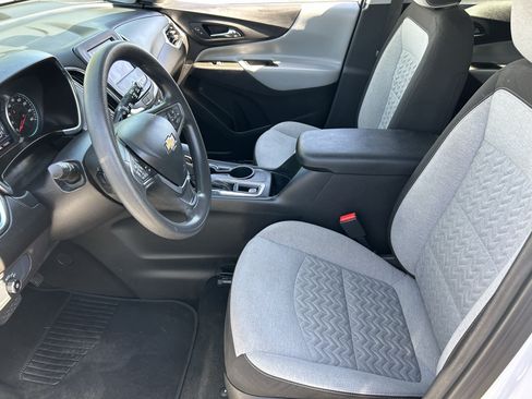 Used 2024 Chevrolet Equinox LS w/ LS Convenience Package FWD image 17