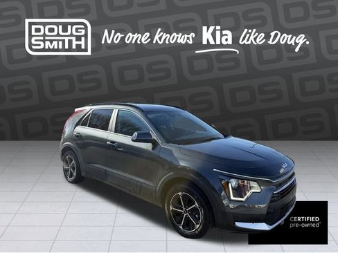 Certified 2023 Kia Niro EX image 8