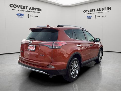 Used 2016 Toyota RAV4 Limited image 5