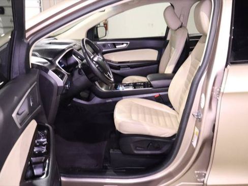 Used 2020 Ford Edge SEL w/ Convenience Package FWD image 27