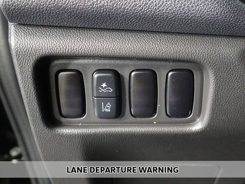 Used 2024 Mitsubishi Outlander Sport ES image 3