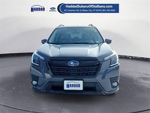 Used 2023 Subaru Forester Premium image 8