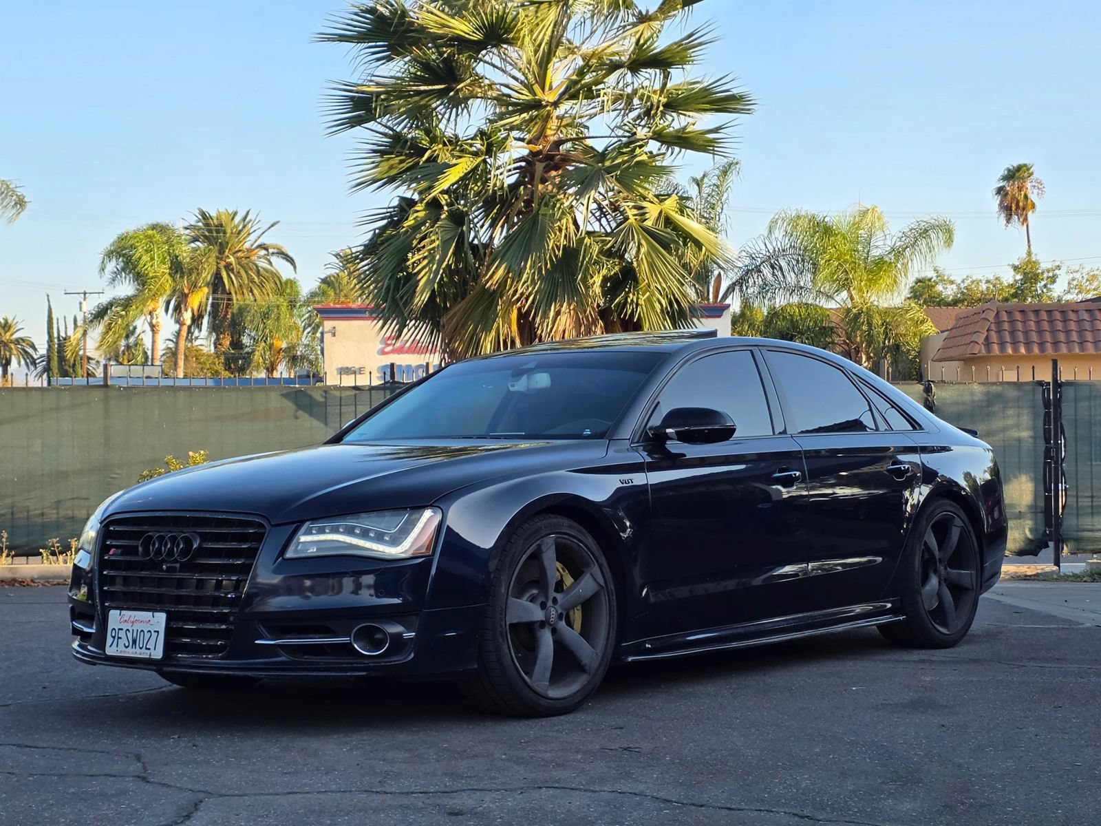 Used 2013 Audi S8 w/ Full Leather Pkg AWD/4WD image 2