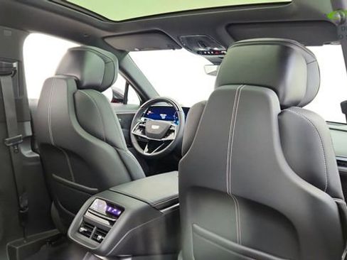 Used 2024 Cadillac Lyriq Luxury w/ LPO, Floor Liner Package image 27