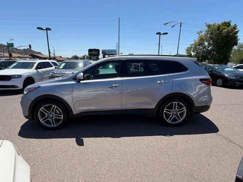 Used 2017 Hyundai Santa Fe FWD w/ Cargo Package image 8