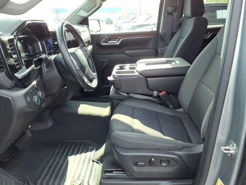 Certified 2023 Chevrolet Silverado 1500 LT AWD/4WD image 6
