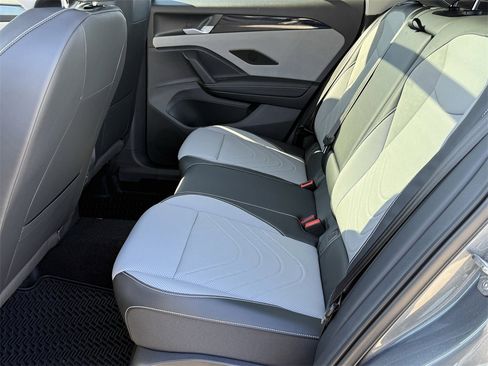 New 2026 Volkswagen Tiguan SE image 24